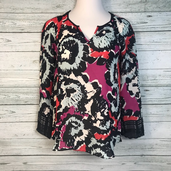 NIC+ZOE Tops - Nic + Zoe Semi sheer floral blouse.
